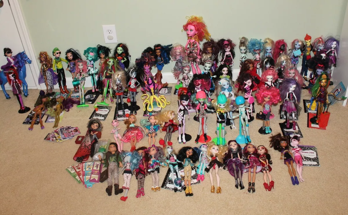 HUGE Original Monster High Doll & Accessory Lot 