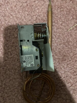 Liebert Condenser Fan Thermostat