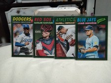 2026 Topps Heritage Teoscar Hernandez + 3 Others Green Border 