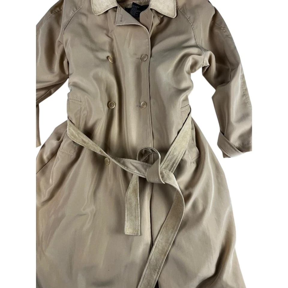 Gabardina Terry Lewis Classic Luxuries para mujer caqui repelente al agua 1X Foto 2 de 4