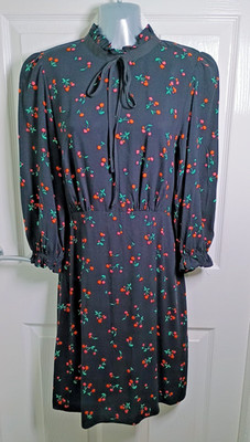 New Look Cherry Janet Kleid Gr. 10 Neu mit Etikett UVP 25,99 £