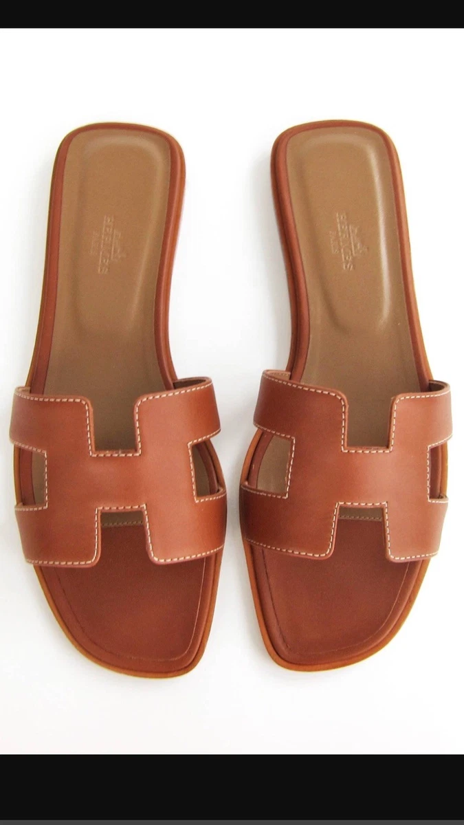 Hermes oran босоножки. Сандали Эрмэс Эрмес сандалии. Шлепанцы Hermes oran Sandal женские. Hermes Hermes тапочки.