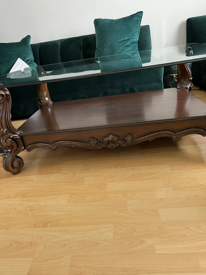 Mesa de centro tampo de vidro com base barroca esculpida em madeira ornamentada - Imagem 4 de 4