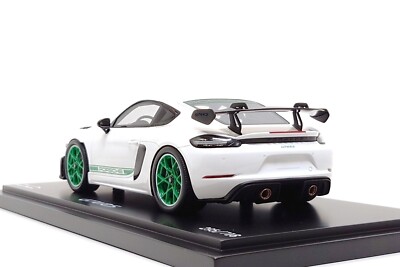 Spark 1:18 Porsche 718 Cayman GT4 RS (982) Tribute in White