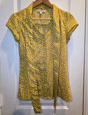 Banana Republic 2 Mustar White Polka Dot V-Neck Tie Button Woven Blouse