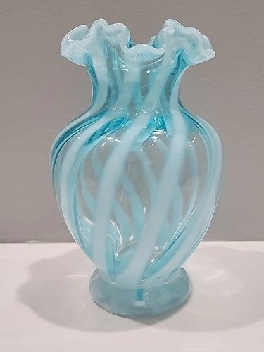 Fenton BLUE Opalescent Spiral Optic Vase ~ PRE LOGO ~ PRISTINE