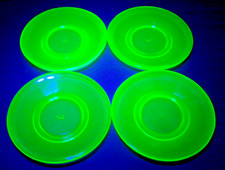 Akro Agate-Set Of 4 Large Stippled Band Transparent Green Saucers-Glows Blk Lite