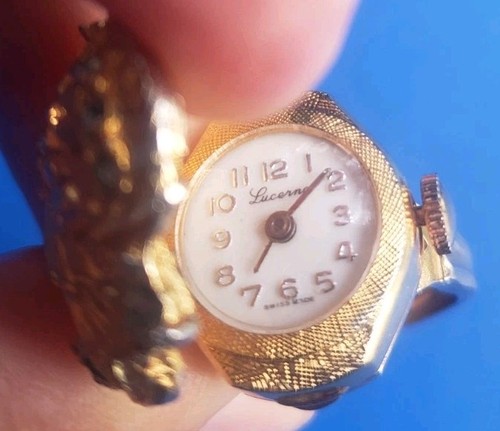Anello orologio vintage Lucerna tono oro. Swiss Made. Taglia 6,5 regolabile - Foto 2 di 6