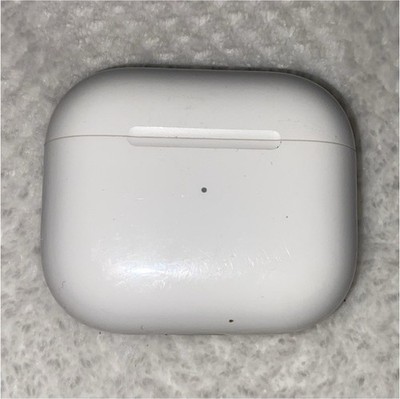 Apple AirPods 2nd Gen Wireless Bluetooth  Charging Case NO PODS