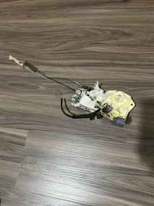 02 - 06 Honda CR-V Driver Front Left door Lock Latch Actuator / OEM / UK S-VIN