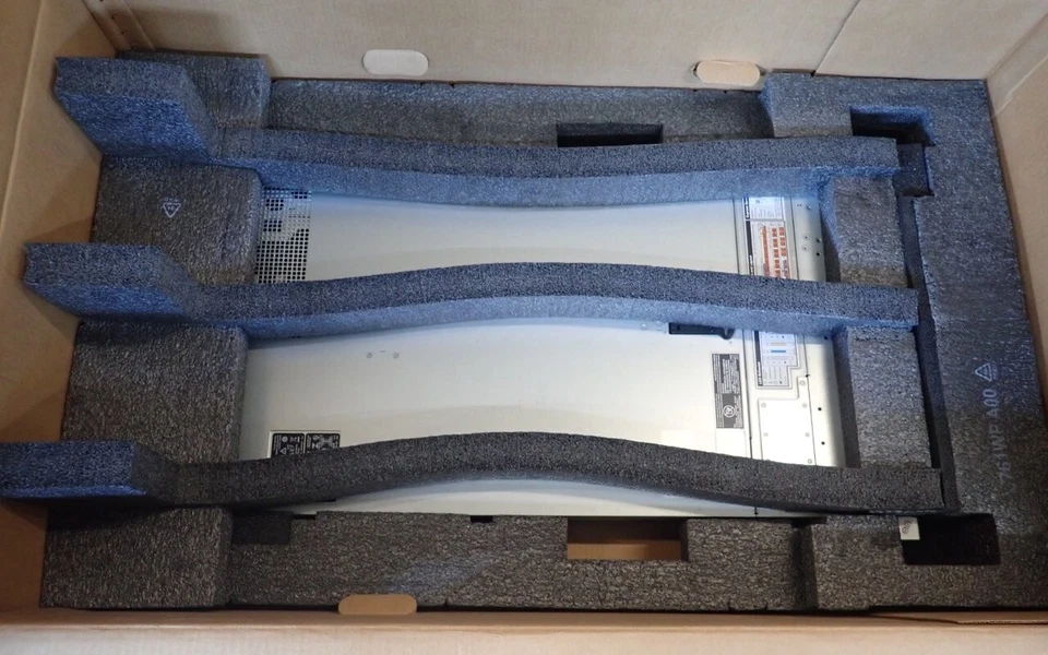 New Dell PowerEdge R640 CTO Configure-To-Order 1U Rack Server 2x CPU 4x 3.5" Bay - Image 2 of 4