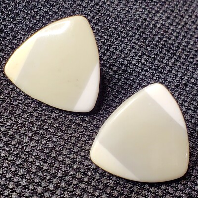 80s Fashion Bakelite Earrings Pierced Post Triangle Pillow Gray Ivory Stripe 1'' 