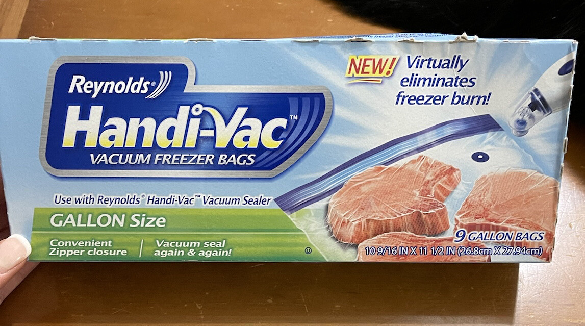 Reynolds HandiVac Vacuum Freezer Bags Gallon Size 1 Box of 9 Bags