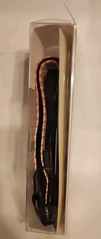 Capturing Couture Premium Camera Strap Charlotte Pink Accessory - Image 4 of 4