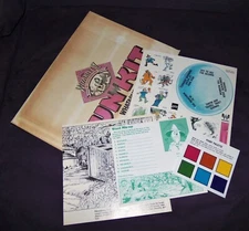 Wizard of Oz Whataburger kit of games for kids 1989 rare with envelope