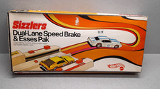 UNOPENED Sizzlers Dual-Lane Speed break & Esses Pak Hotwheels