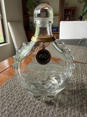 Rey Sol Tequila 20th Anniversary Special Ed Glass Bottle label, medallion