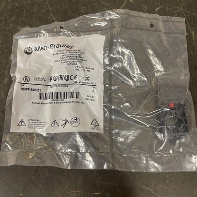 New, Allen-Bradley 800FP-E4PX01 22mm Momentary Push Button 800F PB