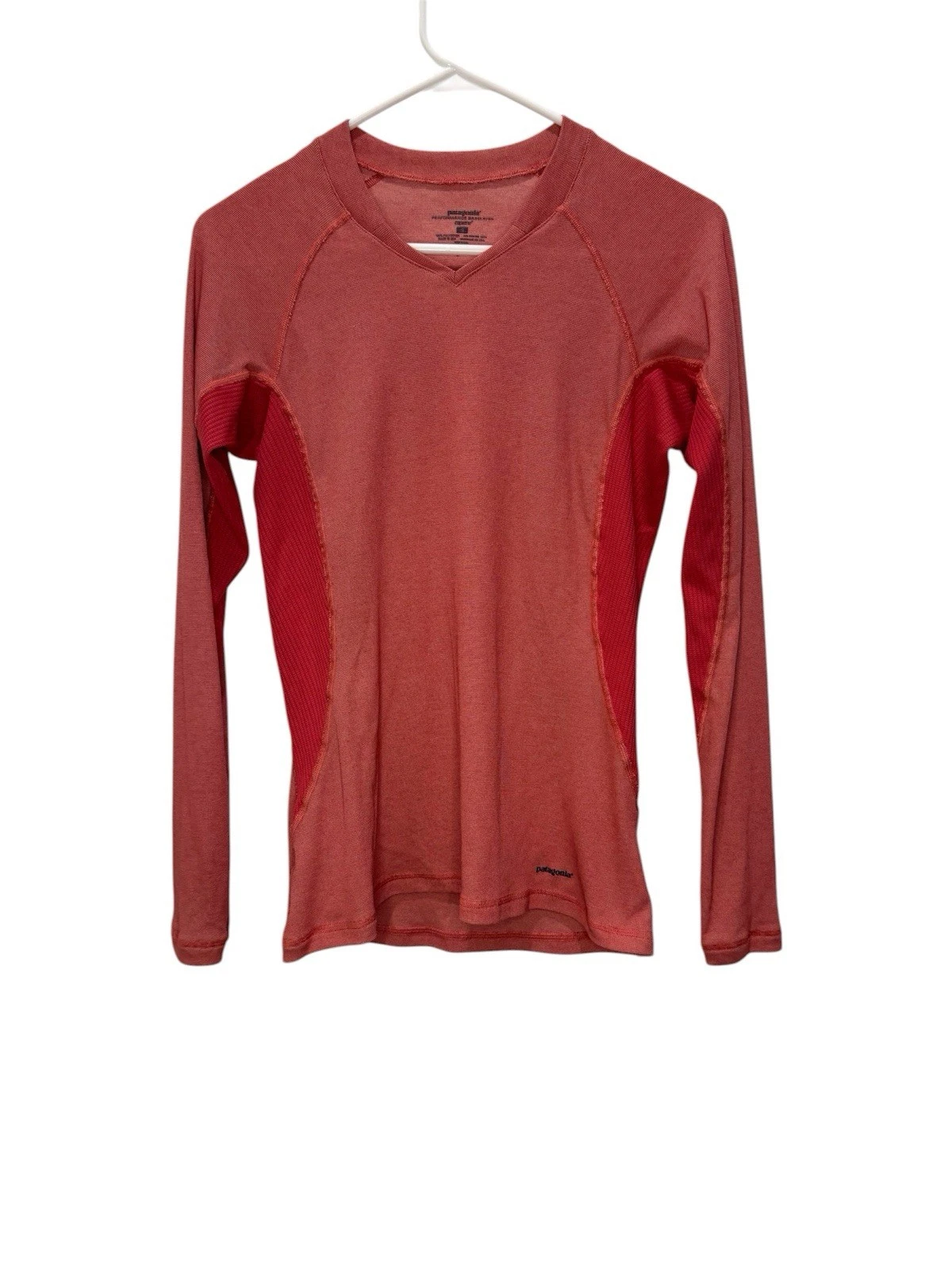 Patagonia Shirt Women’s Small Red Capilene Base Layer V Neck Long Sleeve Trail
