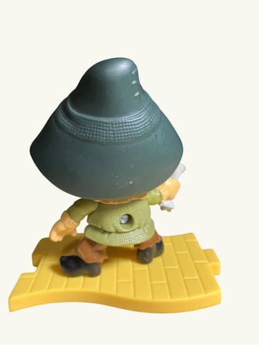 McDonald's Wizard Of Oz 75th Anniversary Scarecrow Figure With Yellow Brick Road - Picture 8 of 11