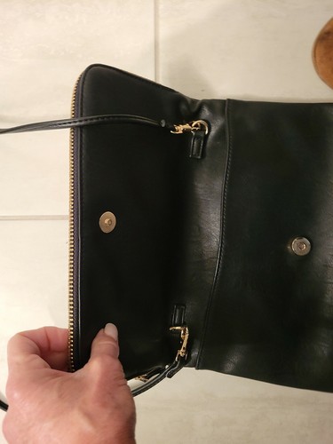 Clutch/Crossbody Bag zippered cute black purse bag NWT - Picture 8 of 12