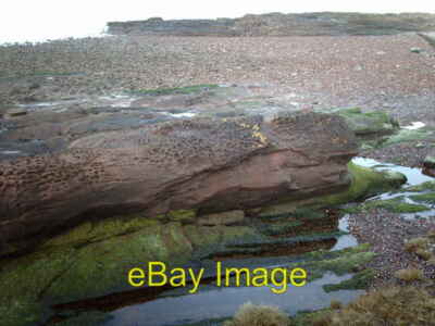 Photo 6x4 Pock Marked Rock Wemyss Bay/NS1969 A large red sandstone rock  c2006