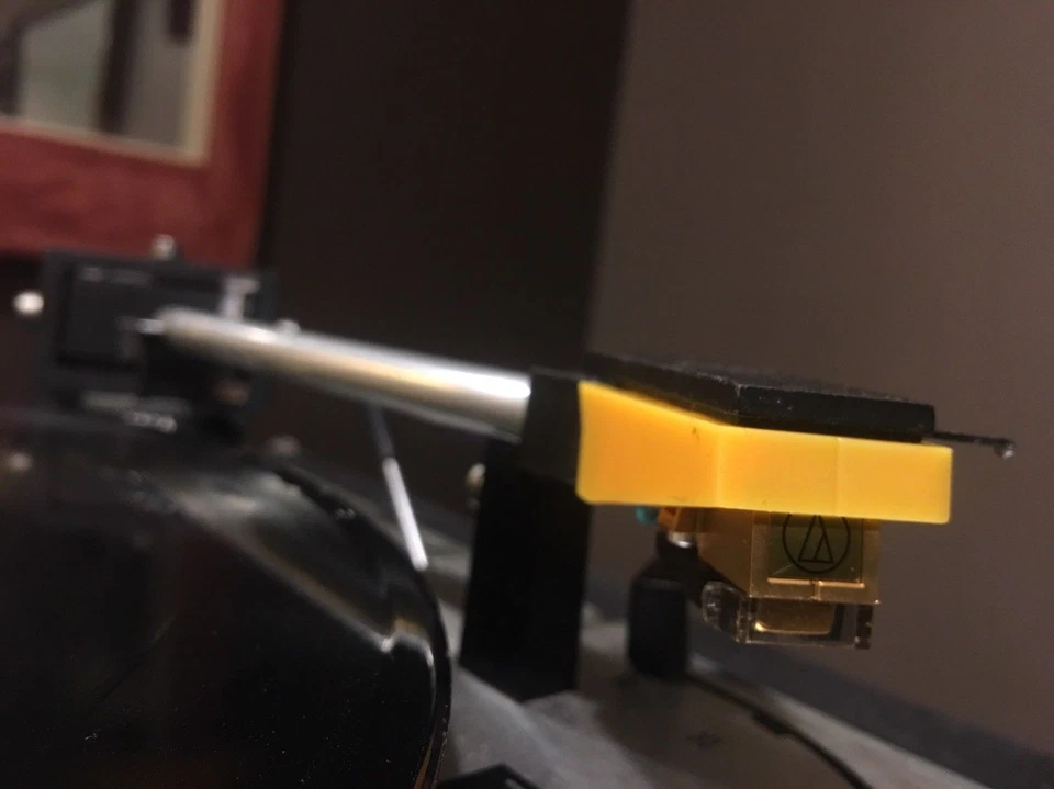 Best Audio TK-12 Kassettenhalter - Dual 1019 Plattenspieler und mehr in Gelb - Bild 3 von 4