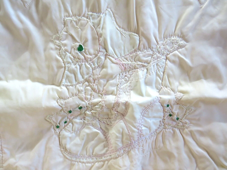 Manta colcha vintage antigua hecha a mano gatito gato bebé usada Foto 3 de 4