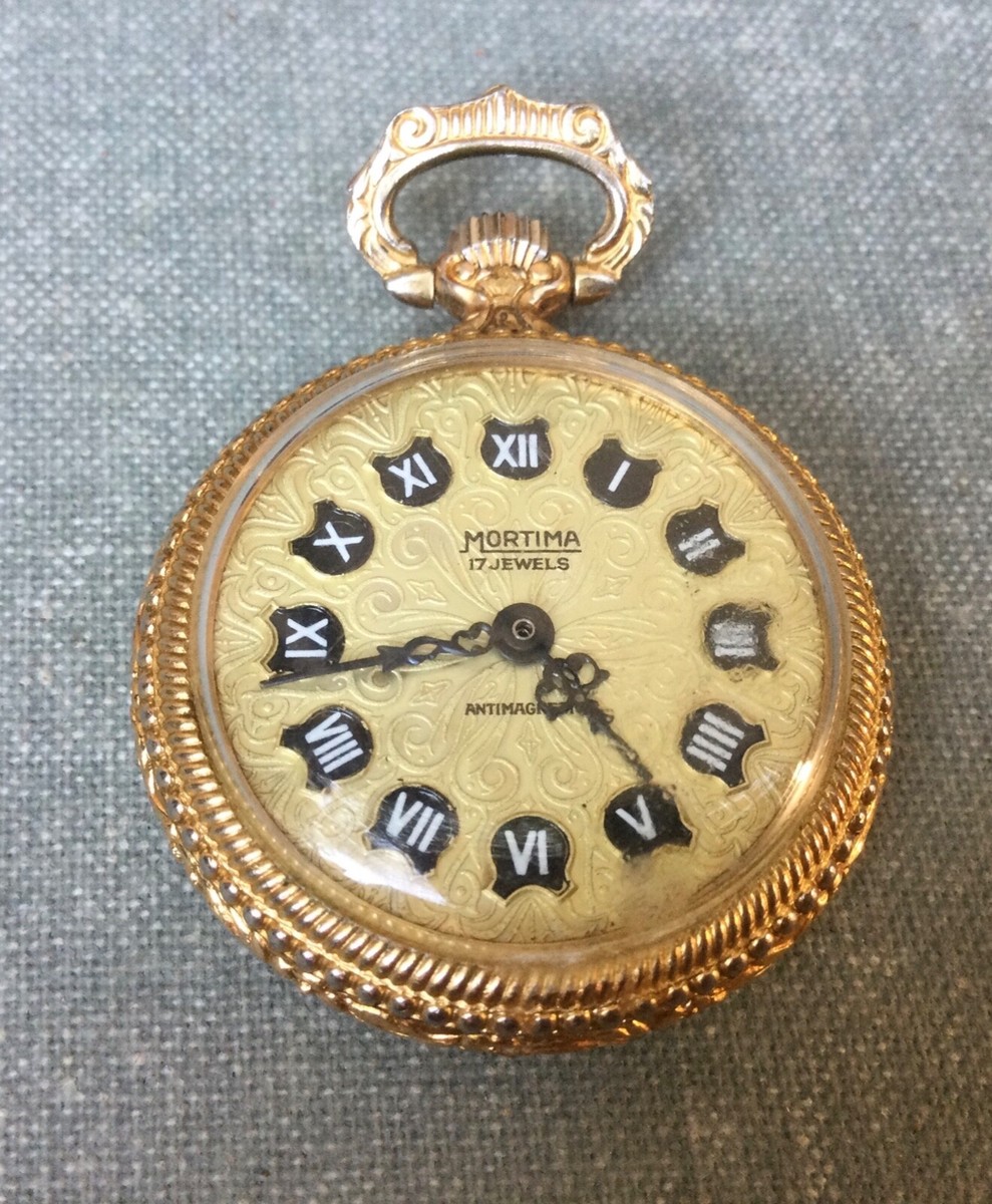 Mortima Antimagnetic 17 jewels women vintage mechanical watch