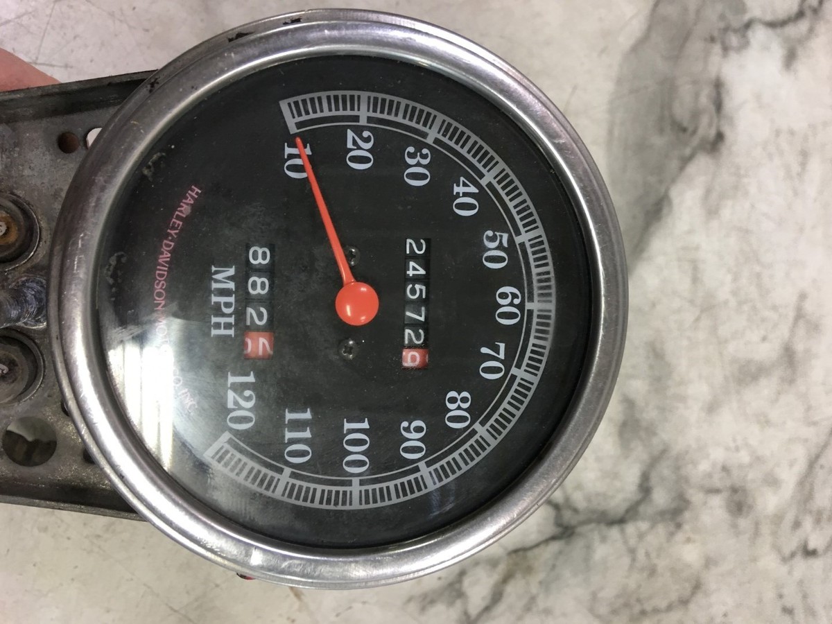 HARLEY-DAVIDSON スピードメーター 70900475_ALT01.jpg