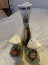 Vintage - Set of Mancioli - Vinegar Salt and Pepper
