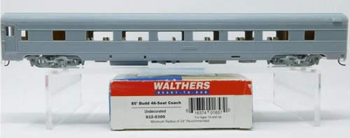 Autobús de pasajeros Walthers 932-6300 85' Budd 46 asientos sin decorar LN/caja | Condition: Used