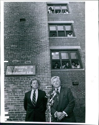 1991 Senator Ted Kennedy Wentworth Institute Education Panel Politics 8X10 Photo