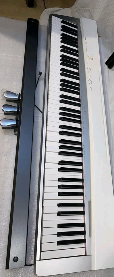 Casio Privia PX-130WE con soporte y pedales Foto 2 de 4