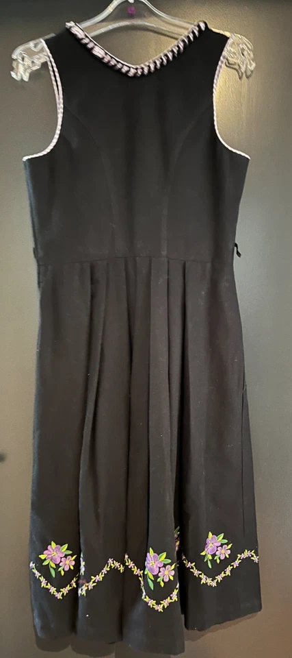 Damen Trachten Dirndl ärmellos Schwarz mit Stickerei ca. Gr. 38 v. C&A - Bild 2 von 2