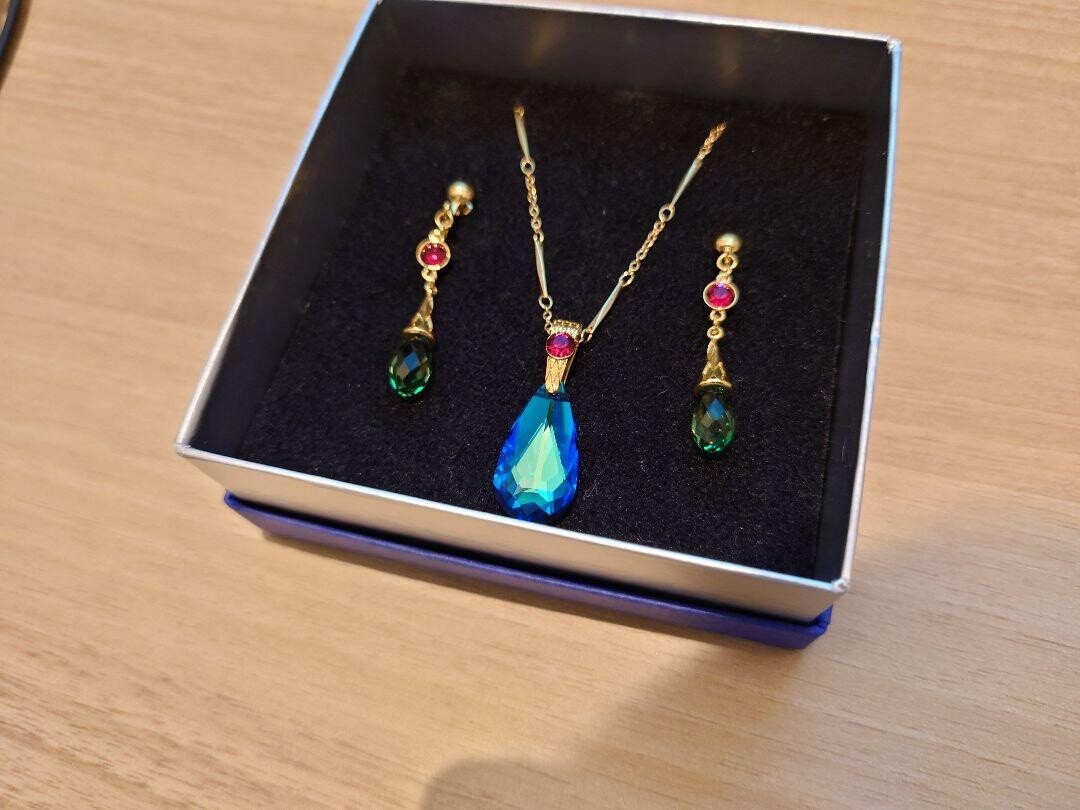 Studio Ghibli Howl's Moving Castle Swarovski Necklace & Earring