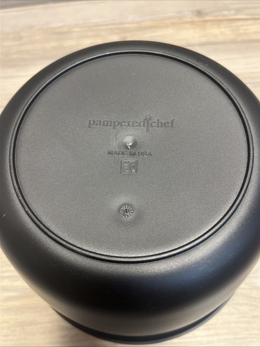 Pampered Chef 3 Qt Micro Cooker Plus Rice Cooker Black - Picture 6 of 6