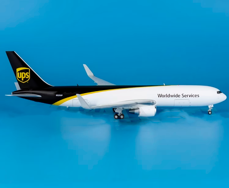 1:200 28CM GeminiJets UPS BOEING 767-300ERF Airfreighter 1:200 28CM GeminiJets UPS BOEING 767-300ERF Airfreighter