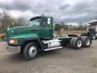 2000 Mack Cl 713 Tractor