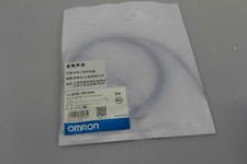 One OMRON E32-DC200 Photoelectric Switch Fiber Unit E32DC200 Sensors Cbale New