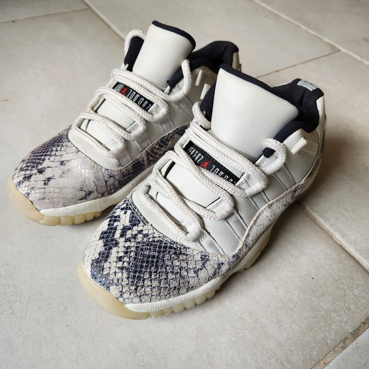 Nike Air Jordan 11 Retro Low GS Light Bone Snakeskin CD6847-002 Shoes Sz 5.5 y