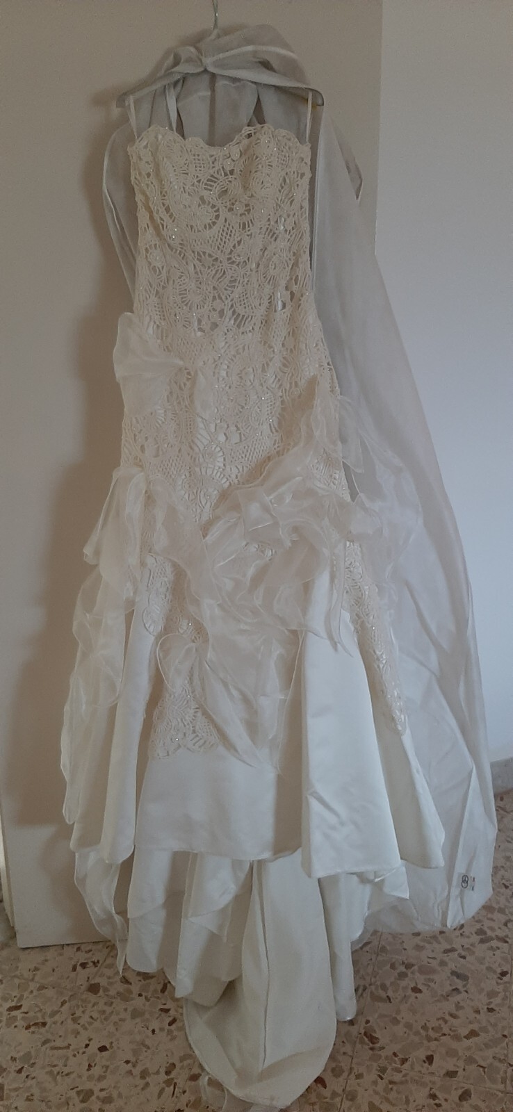 Foto 1 di 15