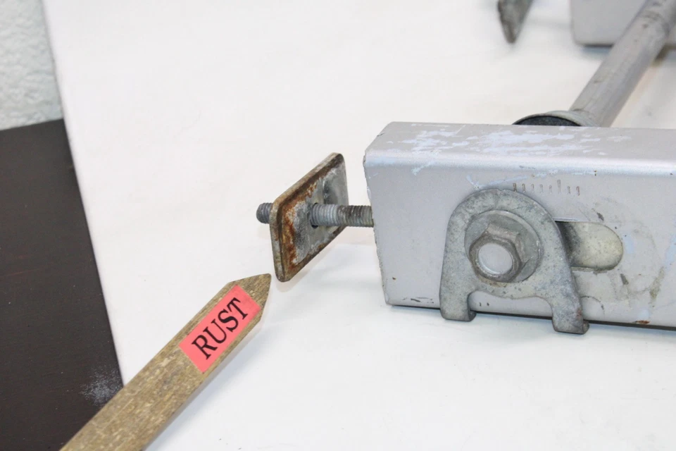 Suzuki GS500E 1994 OEM basculante trasero brazo de suspensión Foto 2 de 4