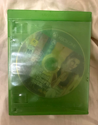 Rockstar Games Grand Theft Auto V GTA V Microsoft Xbox One Disc w/ Case M