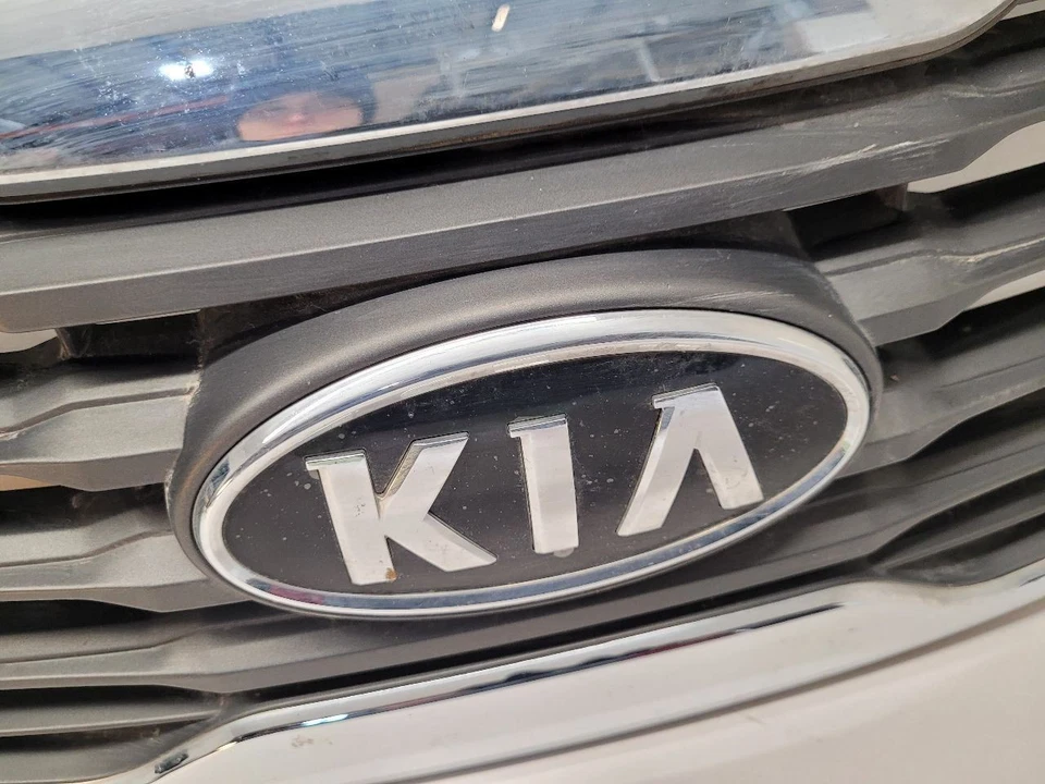 2010-2012 KIA SPORTAGE Grille Upper Chrome Surround 863503W000 10-12       Foto 3 de 4