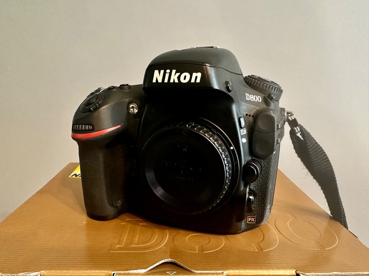 Nikon D800 Camera Kit W/ Multiple Lenses Shutter Count