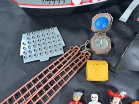 Duplo Lego Big Pirate Ship 7880,7883 Skeleton & Jake Captain Hook Incomplete