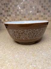 Vintage Pyrex Woodland Brown #403 Mixing Bowl 2.5 Qt