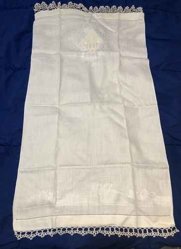 Corredor de mesa vintage hecho a mano con diseño de lino y monograma - crudo - 18" x 33" - Imagen 2 de 4
