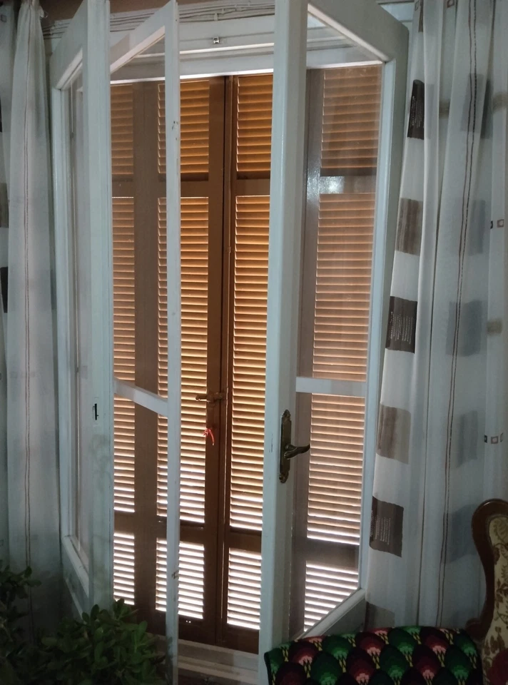 Ξύλινη Μπαλκονόπορτα Foto 3 de 4